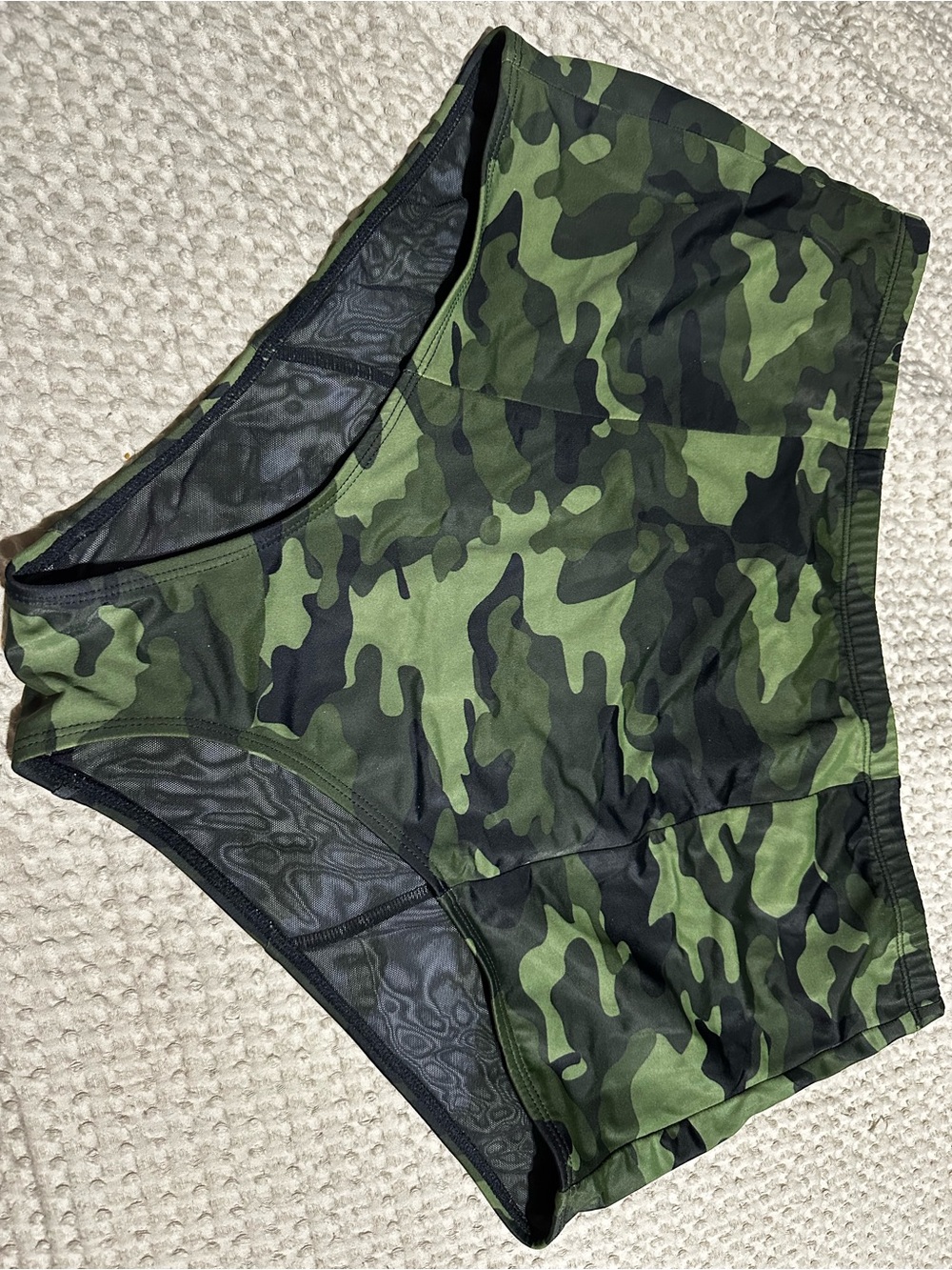 Torrid Green Camouflage High Waisted swimsuit Bottoms Size 1 Caged back.